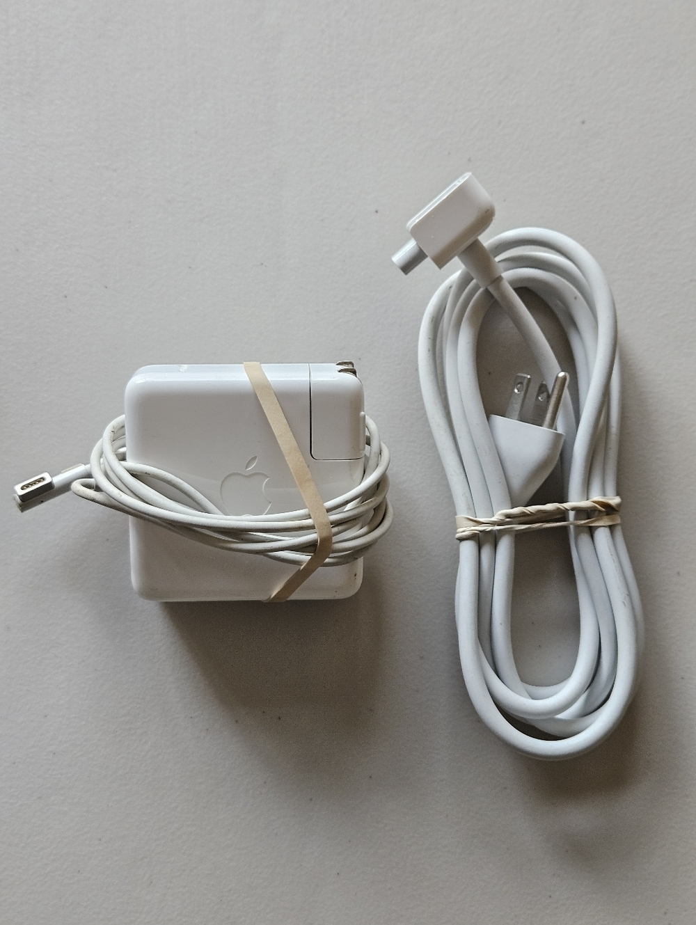Apple MagSafe Power Adapter 85W A1343 Charger MacBook L-Tip